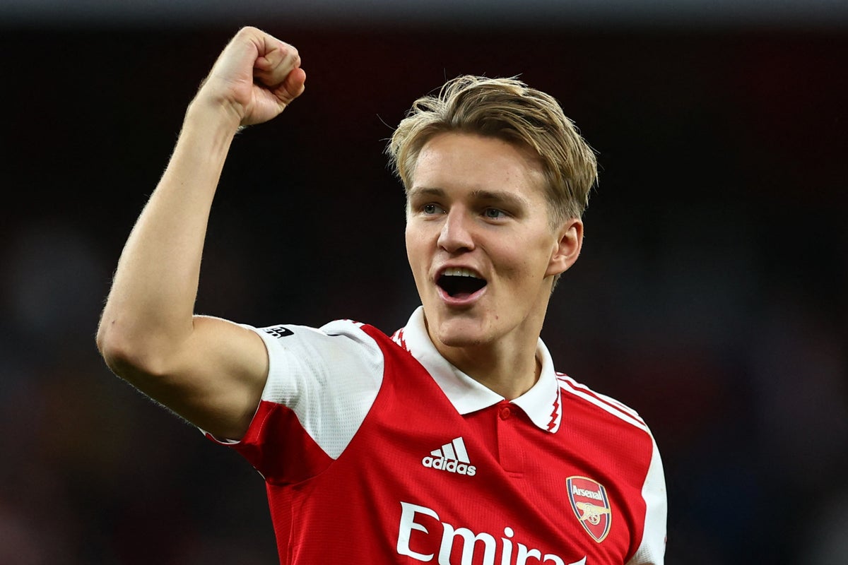 Martin Odegaard 'ngạc nhiên' trước giải thưởng 'siêu thực' sau phong độ ấn tượng cho Arsenal và Na Uy | Tiêu chuẩn buổi tối