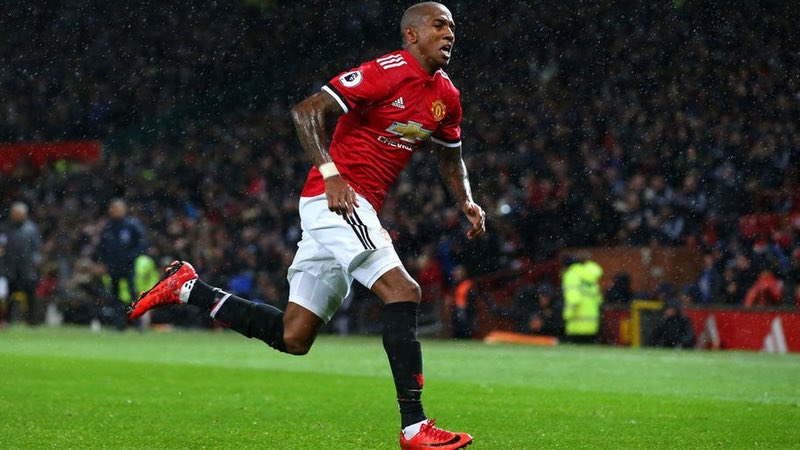 Cầu thủ Ashley Young - Tưởng trẻ nhưng là cây trường sinh