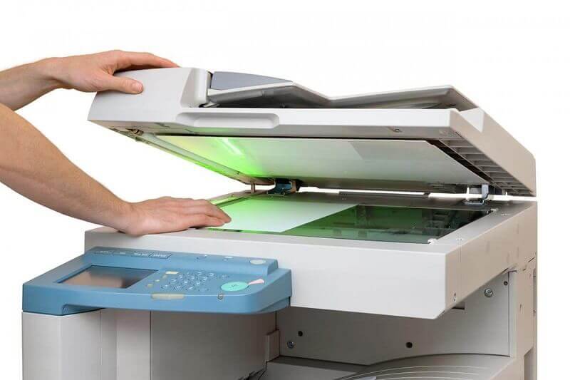 Tôi nên mua hay thuê máy photocopy khi bắt đầu kinh doanh?